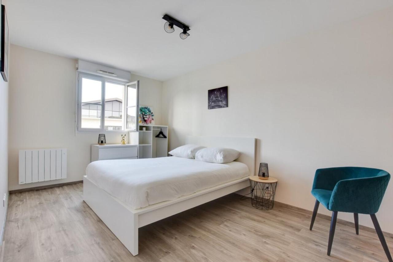 Appart Cosy Quartier Calme Hyper Centre Parking Apartment Magny-le-Hongre Exterior photo